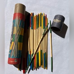 Vintage 1970s Ridley's Traditional Wooden Pick-Up-Sticks - Set of 41